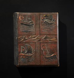 Arte africana - Liberia/ Costa d'Avorio, Bete. Maschera in legno, cuoio, borchie.Segni d'uso.