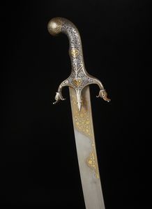 Arte Cinese : Vaso famiglia rosa suantouping Cina, periodo Repubblica  - Asta Asta 392 | ARTE ORIENTALE E ISLAMICA - ARTE AFRICANA, OCEANICA E DELLE AMERICHE - EAST AND SOUTH: ASIAN, ISLAMIC, INDIAN AND ETHNOGRAPIC ART Online - Associazione Nazionale - Case d'Asta italiane