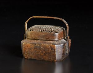 Arte Cinese - Lotto composto da giara in porcellana e gueridon. Francia e Cina XIX secolo