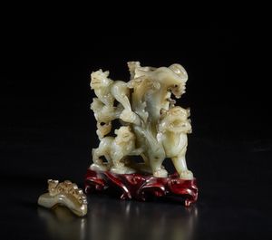 Arte Cinese : Grande potiche in porcellana Canton Cina, tardo XIX secolo  - Asta Asta 392 | ARTE ORIENTALE E ISLAMICA - ARTE AFRICANA, OCEANICA E DELLE AMERICHE - EAST AND SOUTH: ASIAN, ISLAMIC, INDIAN AND ETHNOGRAPIC ART Online - Associazione Nazionale - Case d'Asta italiane