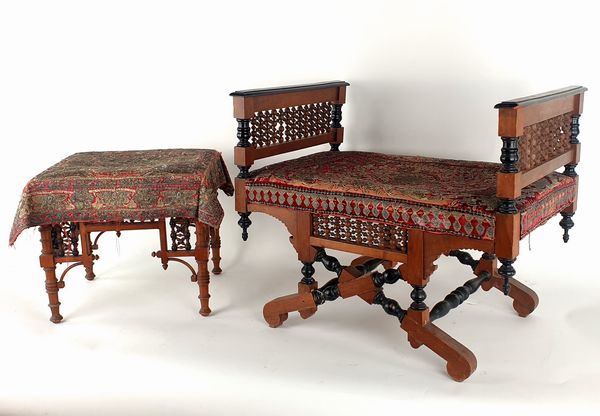 Panchetta e sgabello in legno, prima metà del XX secolo  - Asta Asta a Tempo - Antiquariato - Associazione Nazionale - Case d'Asta italiane