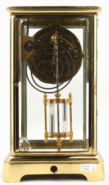 Orologio tipo cappuccina in ottone dorato, prima metà del XX secolo  - Asta Asta a Tempo - Antiquariato - Associazione Nazionale - Case d'Asta italiane