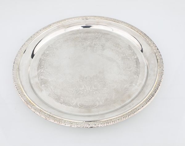 Piatto circolare in metallo argentato  - Asta Asta a Tempo - Antiquariato - Associazione Nazionale - Case d'Asta italiane