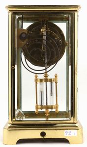 Orologio tipo cappuccina in ottone dorato, prima metà del XX secolo  - Asta Asta a Tempo - Antiquariato - Associazione Nazionale - Case d'Asta italiane