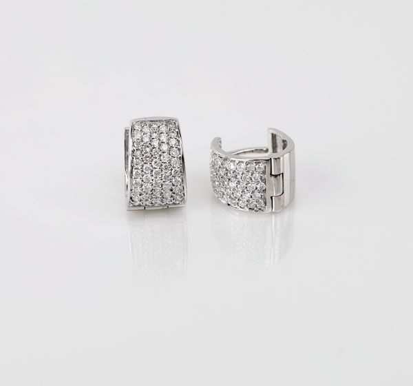 Orecchini in oro e brillanti  - Asta Asta a Tempo - Gioielli e Preziosi - Associazione Nazionale - Case d'Asta italiane