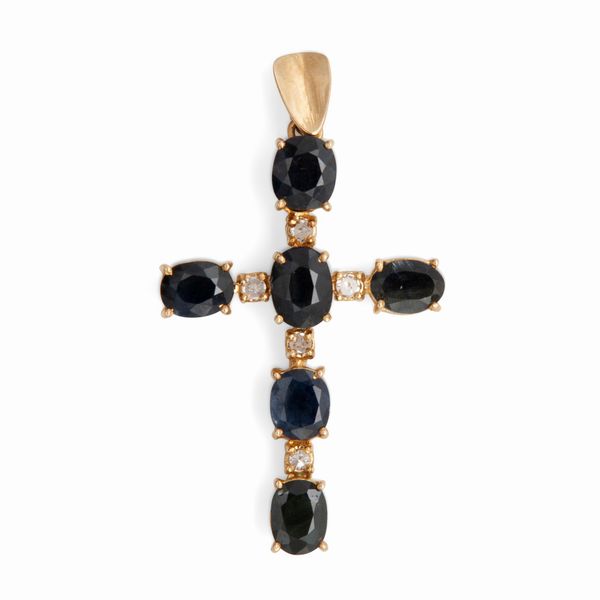 Pendente in oro zaffiri e brillanti a croce  - Asta Asta a Tempo - Gioielli e Preziosi - Associazione Nazionale - Case d'Asta italiane