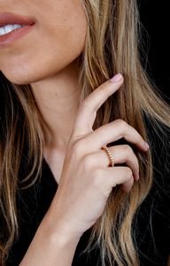 Anello a riviera eternelle in oro e brillanti  - Asta Asta a Tempo - Gioielli e Preziosi - Associazione Nazionale - Case d'Asta italiane