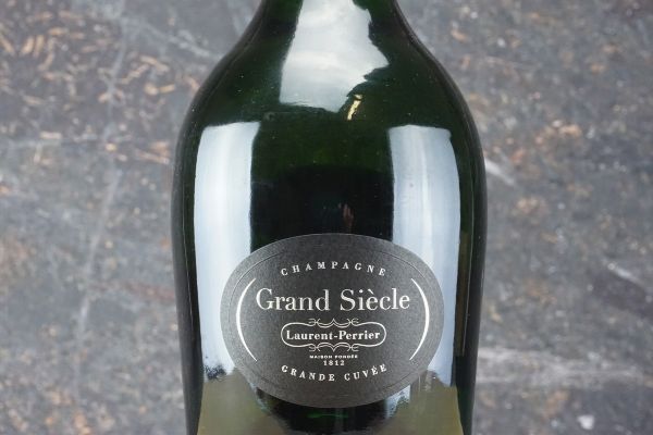 Grande Cuvée Grand Siècle Laurent-Perrier  - Asta Smart Wine 2.0 | Click & Drink - Associazione Nazionale - Case d'Asta italiane