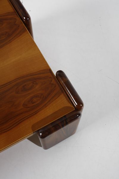 MARENCO MARIO (1933 - 2019) : Tavolino da salotto per Mobilgirgi  - Asta Asta 393 | DESIGN E ARTI DECORATIVE DEL NOVECENTO Online - Associazione Nazionale - Case d'Asta italiane