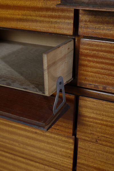 SCHIROLLI RENZO (1934 - 2000) : Cassettiera  - Asta Asta 393 | DESIGN E ARTI DECORATIVE DEL NOVECENTO Online - Associazione Nazionale - Case d'Asta italiane