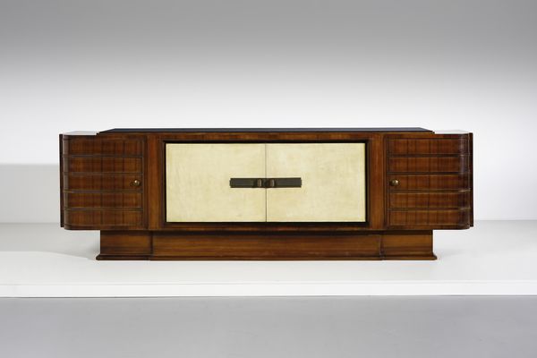 BORSANI OSVALDO (1911 - 1985) : attribuito. Credenza  - Asta Asta 393 | DESIGN E ARTI DECORATIVE DEL NOVECENTO Online - Associazione Nazionale - Case d'Asta italiane