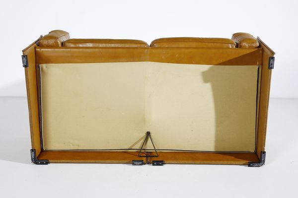 BELLINI MARIO (n. 1935) : Divano Duc per Cassina  - Asta Asta 393 | DESIGN E ARTI DECORATIVE DEL NOVECENTO Online - Associazione Nazionale - Case d'Asta italiane