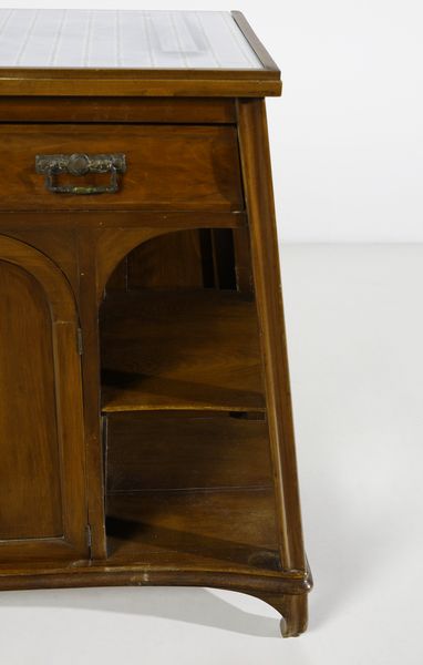 BASILE ERNESTO (1857 - 1932) : Mobile da soggiorno per Ducrot Palermo  - Asta Asta 393 | DESIGN E ARTI DECORATIVE DEL NOVECENTO Online - Associazione Nazionale - Case d'Asta italiane