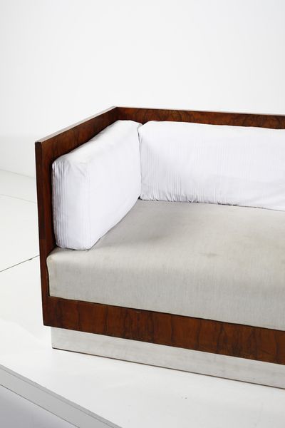 MIOZZO GINO (1898 - 1969) : Divano razionalista  - Asta Asta 393 | DESIGN E ARTI DECORATIVE DEL NOVECENTO Online - Associazione Nazionale - Case d'Asta italiane