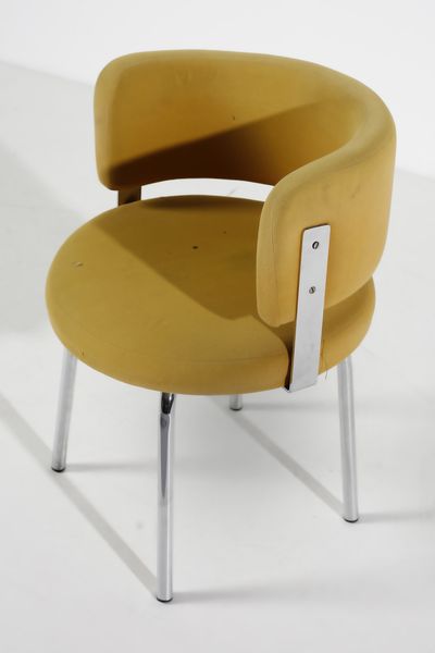 PIZZI ARREDAMENTI : Coppia di poltroncine in stile Bauhaus  - Asta Asta 393 | DESIGN E ARTI DECORATIVE DEL NOVECENTO Online - Associazione Nazionale - Case d'Asta italiane