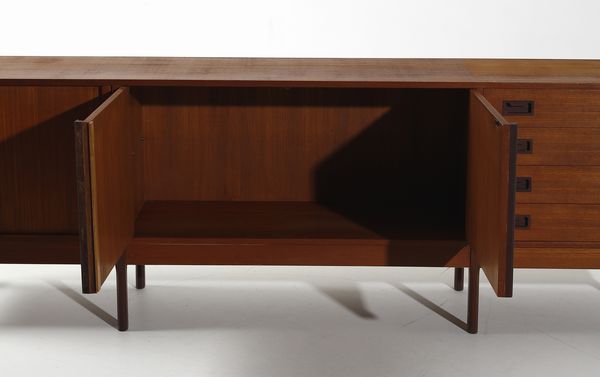 MANIFATTURA ITALIANA : Credenza  - Asta Asta 393 | DESIGN E ARTI DECORATIVE DEL NOVECENTO Online - Associazione Nazionale - Case d'Asta italiane