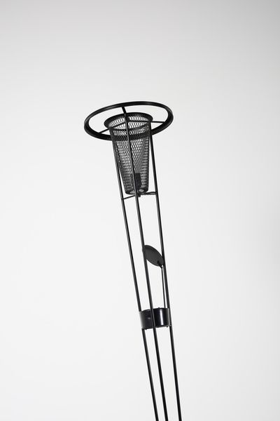NAVA PAOLO (n. 1943) : Lampada da terra Aria per Antonangeli  - Asta Asta 393 | DESIGN E ARTI DECORATIVE DEL NOVECENTO Online - Associazione Nazionale - Case d'Asta italiane