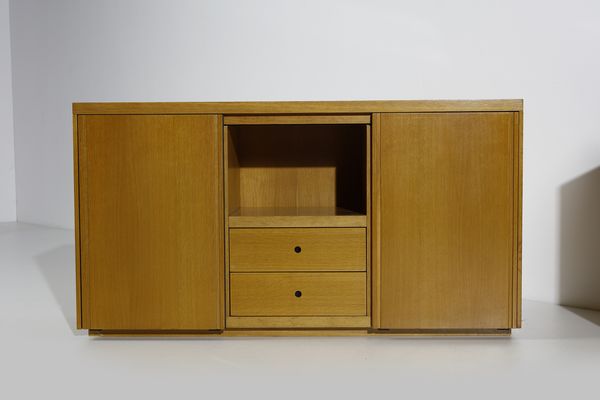 FARMER INDUSTRIA PER L'ARREDAMENTO : Coppia di credenze  - Asta Asta 393 | DESIGN E ARTI DECORATIVE DEL NOVECENTO Online - Associazione Nazionale - Case d'Asta italiane