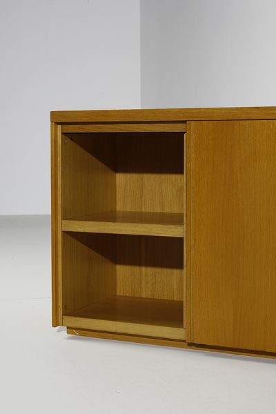 FARMER INDUSTRIA PER L'ARREDAMENTO : Coppia di credenze  - Asta Asta 393 | DESIGN E ARTI DECORATIVE DEL NOVECENTO Online - Associazione Nazionale - Case d'Asta italiane