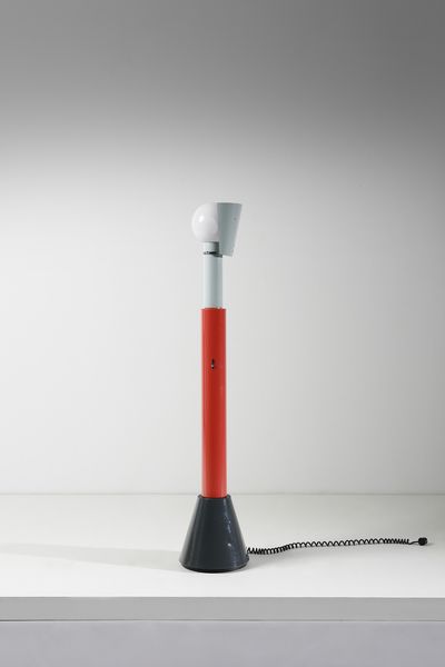 MENDINI ALESSANDRO (1931 - 2019) : Lampada da terra Milo per Segno  - Asta Asta 393 | DESIGN E ARTI DECORATIVE DEL NOVECENTO Online - Associazione Nazionale - Case d'Asta italiane