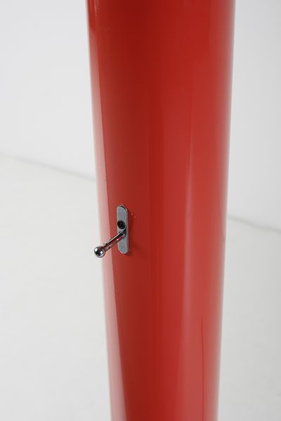 MENDINI ALESSANDRO (1931 - 2019) : Lampada da terra Milo per Segno  - Asta Asta 393 | DESIGN E ARTI DECORATIVE DEL NOVECENTO Online - Associazione Nazionale - Case d'Asta italiane