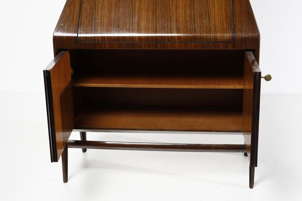 BUFFA PAOLO (1903 - 1970) : attribuito. Mobile da soggiorno  - Asta Asta 393 | DESIGN E ARTI DECORATIVE DEL NOVECENTO Online - Associazione Nazionale - Case d'Asta italiane