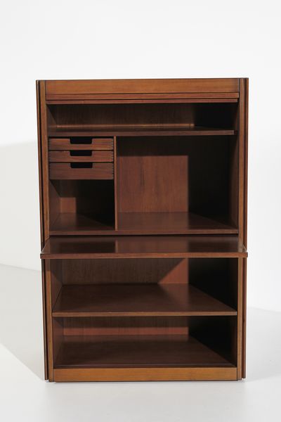 MANGIAROTTI ANGELO (1921 - 2012) : Coppia di credenze 4D  per Molteni  - Asta Asta 393 | DESIGN E ARTI DECORATIVE DEL NOVECENTO Online - Associazione Nazionale - Case d'Asta italiane