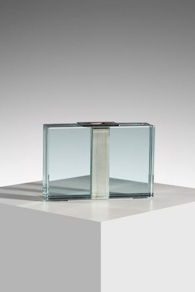 FONTANA ARTE : Vaso soliflore 2392  - Asta Asta 393 | DESIGN E ARTI DECORATIVE DEL NOVECENTO Online - Associazione Nazionale - Case d'Asta italiane