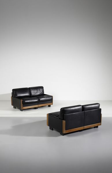 SCARPA AFRA (1937 -2011) & TOBIA (n. 1935) : Coppia di divanetti 920 per Cassina  - Asta Asta 393 | DESIGN E ARTI DECORATIVE DEL NOVECENTO Online - Associazione Nazionale - Case d'Asta italiane