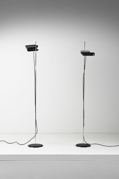 MAGISTRETTI VICO (1920 - 2006) : Coppia di lampade da terra Dim 333 per Oluce  - Asta Asta 393 | DESIGN E ARTI DECORATIVE DEL NOVECENTO Online - Associazione Nazionale - Case d'Asta italiane