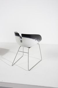 URQUIOLA PATRICIA (n. 1961) : Coppia di sedie Fjord H per Moroso  - Asta Asta 393 | DESIGN E ARTI DECORATIVE DEL NOVECENTO Online - Associazione Nazionale - Case d'Asta italiane