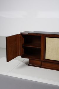 BORSANI OSVALDO (1911 - 1985) : attribuito. Credenza  - Asta Asta 393 | DESIGN E ARTI DECORATIVE DEL NOVECENTO Online - Associazione Nazionale - Case d'Asta italiane
