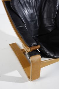 FRIBYTTER AKE (1922 - 1998) : Poltrona Kroken per Nelo Mobel  - Asta Asta 393 | DESIGN E ARTI DECORATIVE DEL NOVECENTO Online - Associazione Nazionale - Case d'Asta italiane