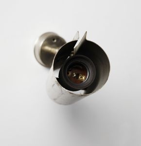 MANIFATTURA ITALIANA : Quattro faretti da muro  - Asta Asta 393 | DESIGN E ARTI DECORATIVE DEL NOVECENTO Online - Associazione Nazionale - Case d'Asta italiane