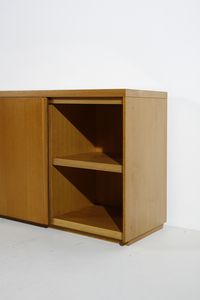 FARMER INDUSTRIA PER L'ARREDAMENTO : Coppia di credenze  - Asta Asta 393 | DESIGN E ARTI DECORATIVE DEL NOVECENTO Online - Associazione Nazionale - Case d'Asta italiane