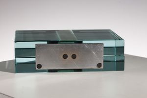 FONTANA ARTE : Vaso soliflore 2392  - Asta Asta 393 | DESIGN E ARTI DECORATIVE DEL NOVECENTO Online - Associazione Nazionale - Case d'Asta italiane