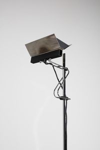 CHIGGIO ENNIO (n. 1938) : Lampada da terra MP per Lumenform  - Asta Asta 393 | DESIGN E ARTI DECORATIVE DEL NOVECENTO Online - Associazione Nazionale - Case d'Asta italiane