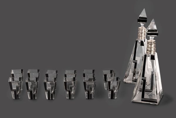 Servizio Dec in cristallo e argento Sterling, composto da dodici bicchieri e due bottiglie  - Asta Incanti d'arte - Associazione Nazionale - Case d'Asta italiane