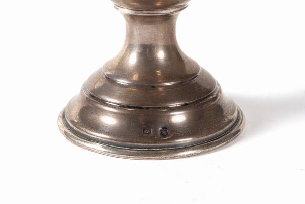 Piccolo calice ebraico da Kiddush in argento, Austria seconda met del secolo XIX  - Asta Incanti d'arte - Associazione Nazionale - Case d'Asta italiane