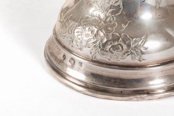 Lotto composto da sei campanelli in argento, Paesi Bassi secolo XIX-XX  - Asta Incanti d'arte - Associazione Nazionale - Case d'Asta italiane