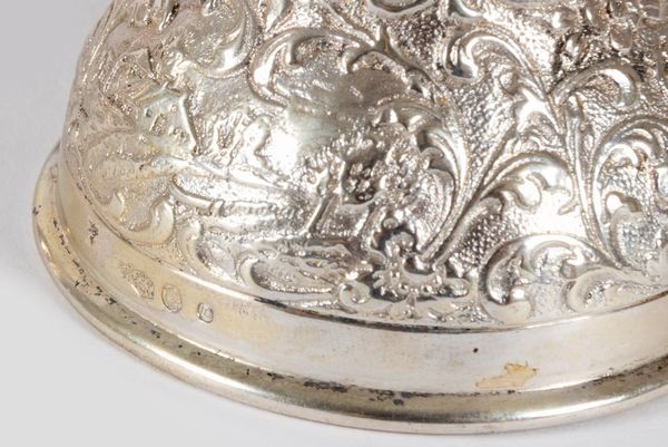 Lotto composto da sei campanelli in argento, Paesi Bassi secolo XIX-XX  - Asta Incanti d'arte - Associazione Nazionale - Case d'Asta italiane