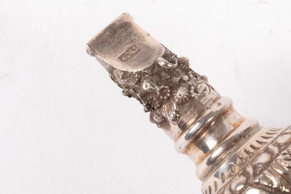 Sonaglio in argento e corallo, secolo XIX  - Asta Incanti d'arte - Associazione Nazionale - Case d'Asta italiane