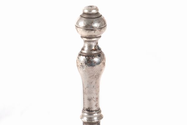 Lotto composto da cinque campanelli in argento, Italia secoli XVIII-XIX  - Asta Incanti d'arte - Associazione Nazionale - Case d'Asta italiane