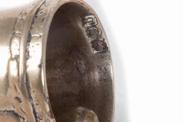 Lotto composto da sei campanelli in argento, secoli XIX-XX  - Asta Incanti d'arte - Associazione Nazionale - Case d'Asta italiane