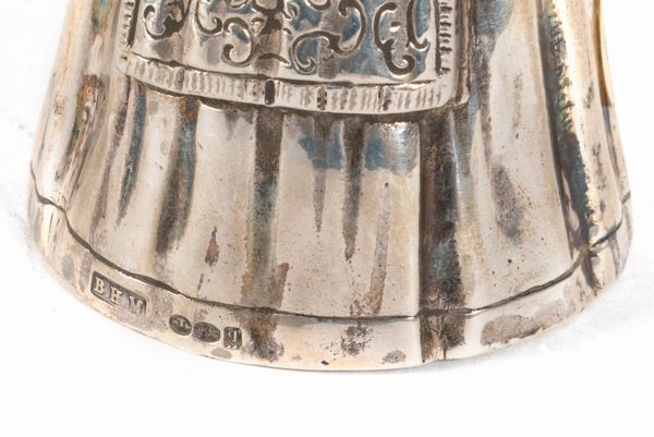 Lotto composto da cinque campanelli in argento, secoli XIX-XX  - Asta Incanti d'arte - Associazione Nazionale - Case d'Asta italiane