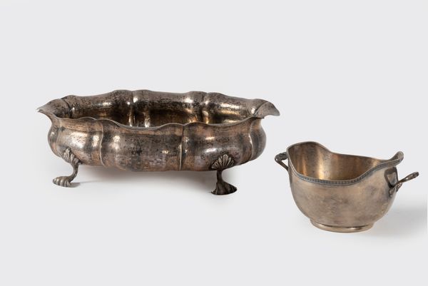 Lotto composto da un bacile e un porta ghiaccio in argento, secolo XX  - Asta Incanti d'arte - Associazione Nazionale - Case d'Asta italiane