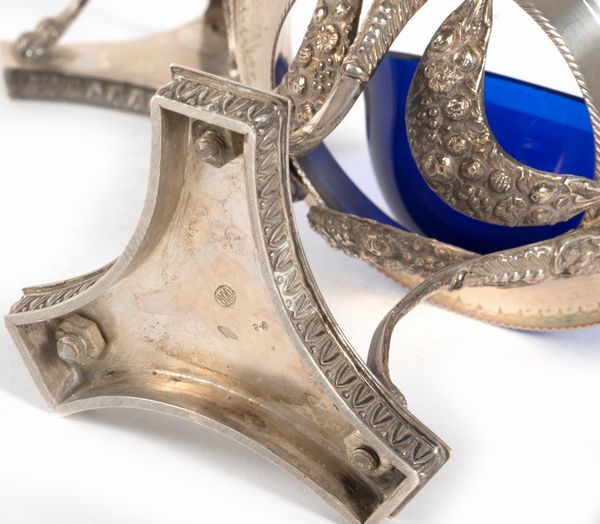 Lotto composto da due coppie di saliere in argento, secoli XIX-XX  - Asta Incanti d'arte - Associazione Nazionale - Case d'Asta italiane