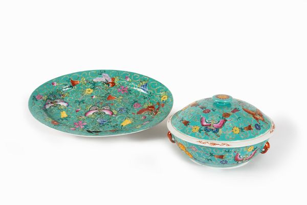 Piatto da portata e legumiera in porcellana policroma, Cina secolo XX  - Asta Incanti d'arte - Associazione Nazionale - Case d'Asta italiane