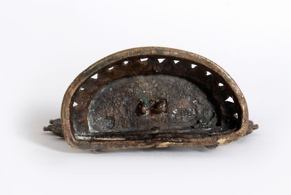 Antica scultura in bronzo con tracce di doratura raffigurante bodhisattva, area hymalayana Nepal-Tibet  - Asta Incanti d'arte - Associazione Nazionale - Case d'Asta italiane