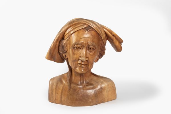 Scultura in legno raffigurante ritratto di donna a mezzo busto, Sud Est Asiatico, secolo XX  - Asta Incanti d'arte - Associazione Nazionale - Case d'Asta italiane